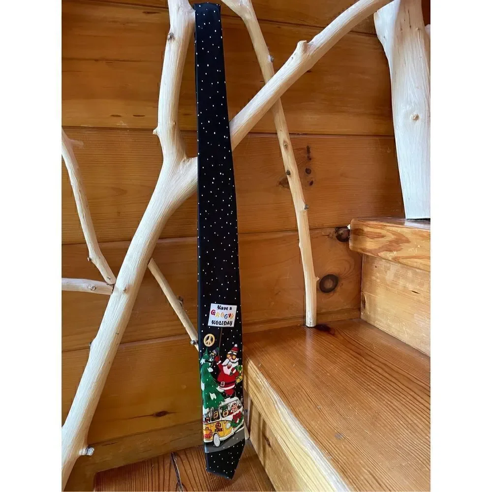 Hallmark Christmas Tie